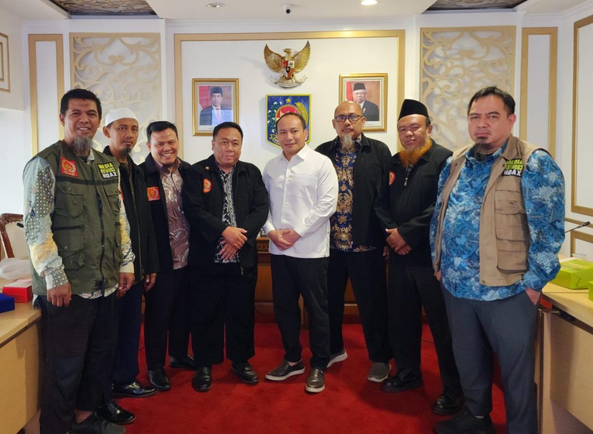 Staf Khusus Menteri Dalam Negeri RI Terima Audiensi Komascipol