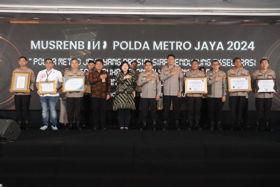 Polres Metro Bekasi Terima Penghargaan dari Ombudsman RI untuk Kepatuhan Pelayanan Publik