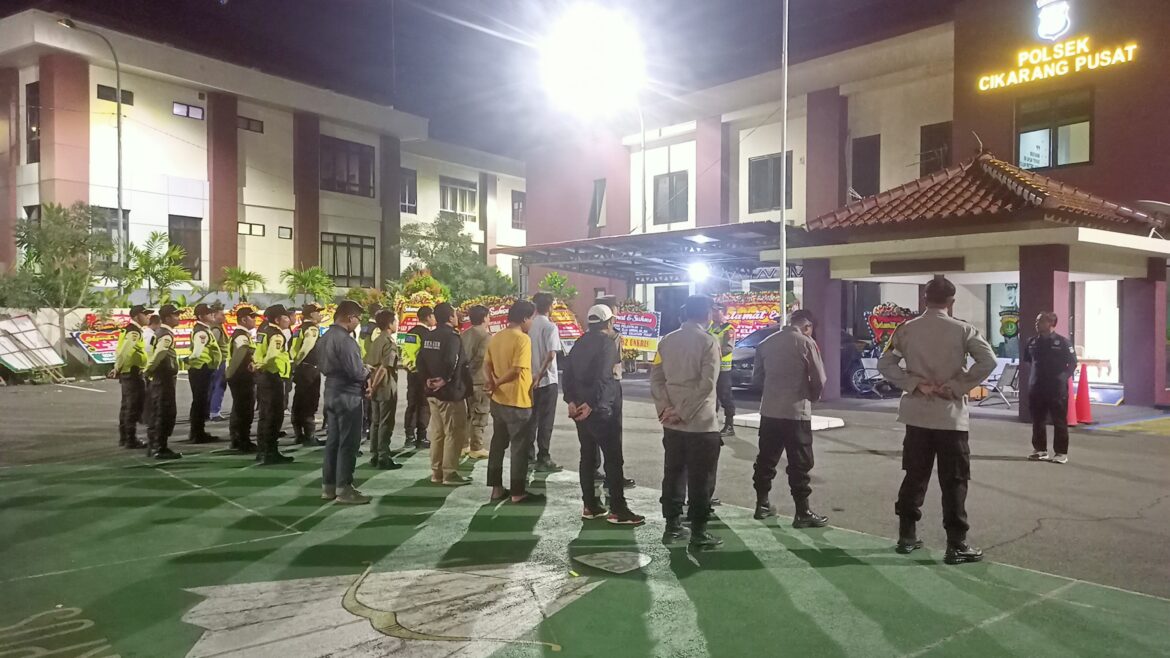 Pimpin Apel Gelar Operasi Cipta Kondisi, WaKapolsek Cikarang Pusat: Menjaga Kamtibmas Adalah Tugas Semua Pihak