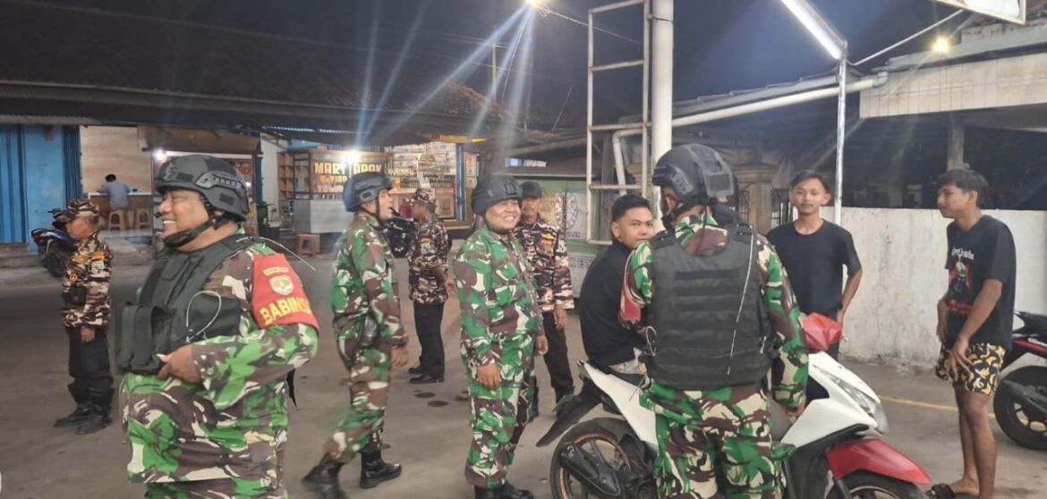 Koramil Pebayuran Patroli Maung Ciptakan Suasana Aman di Kabupaten Bekasi